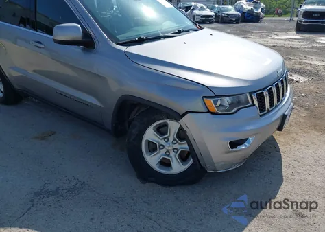 2017 Jeep Grand Cherokee Laredo 4X4 z USA, uszkodzony, nr VIN 1C4RJFAG2HC634830